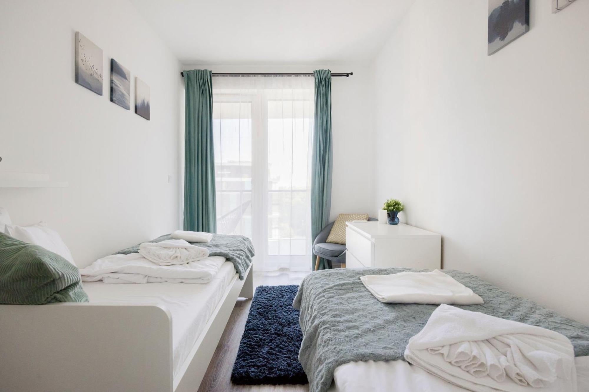 Modern Riverfront Apartment With Free Parking Budapeste Exterior foto