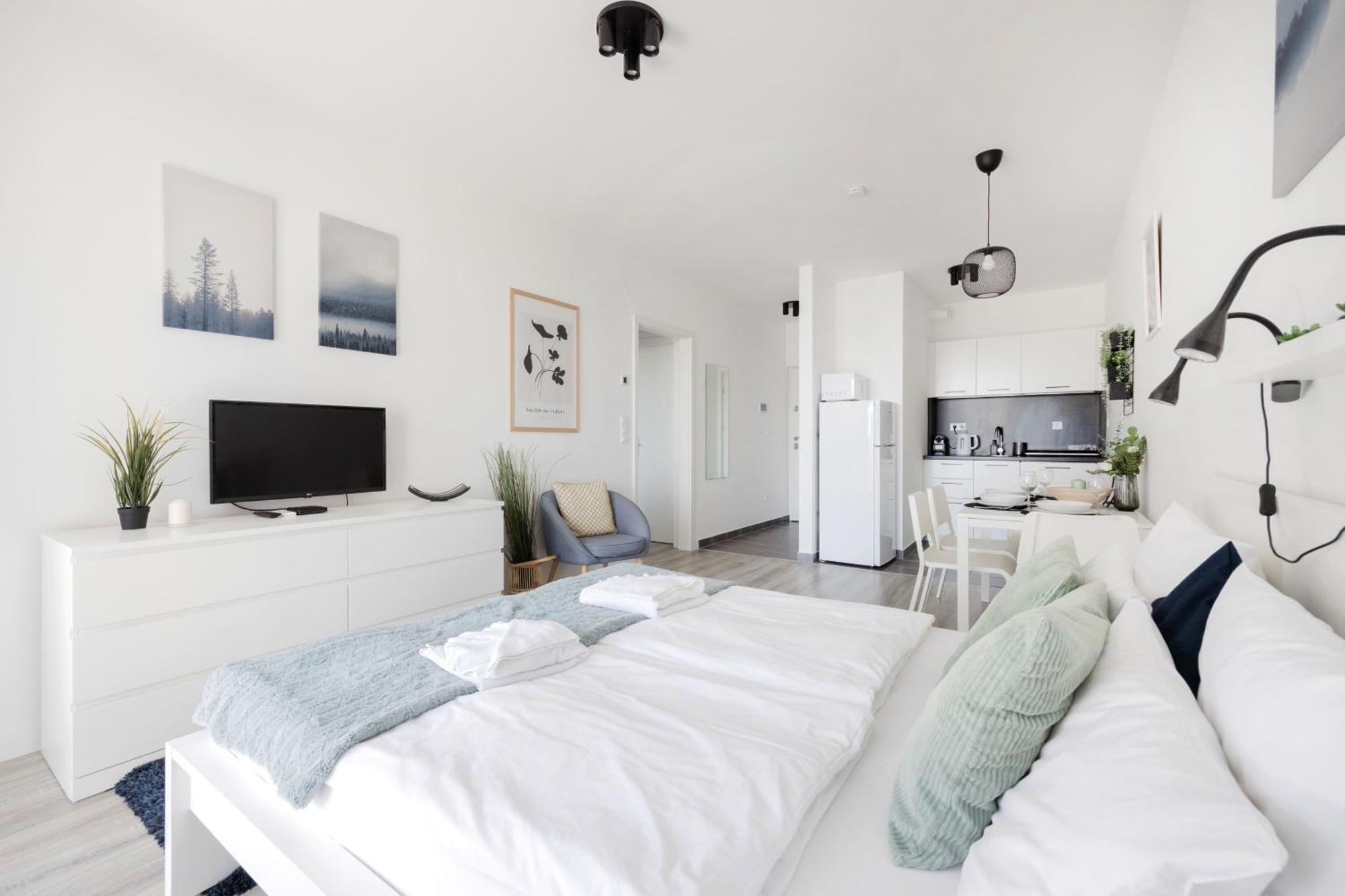 Modern Riverfront Apartment With Free Parking Budapeste Exterior foto