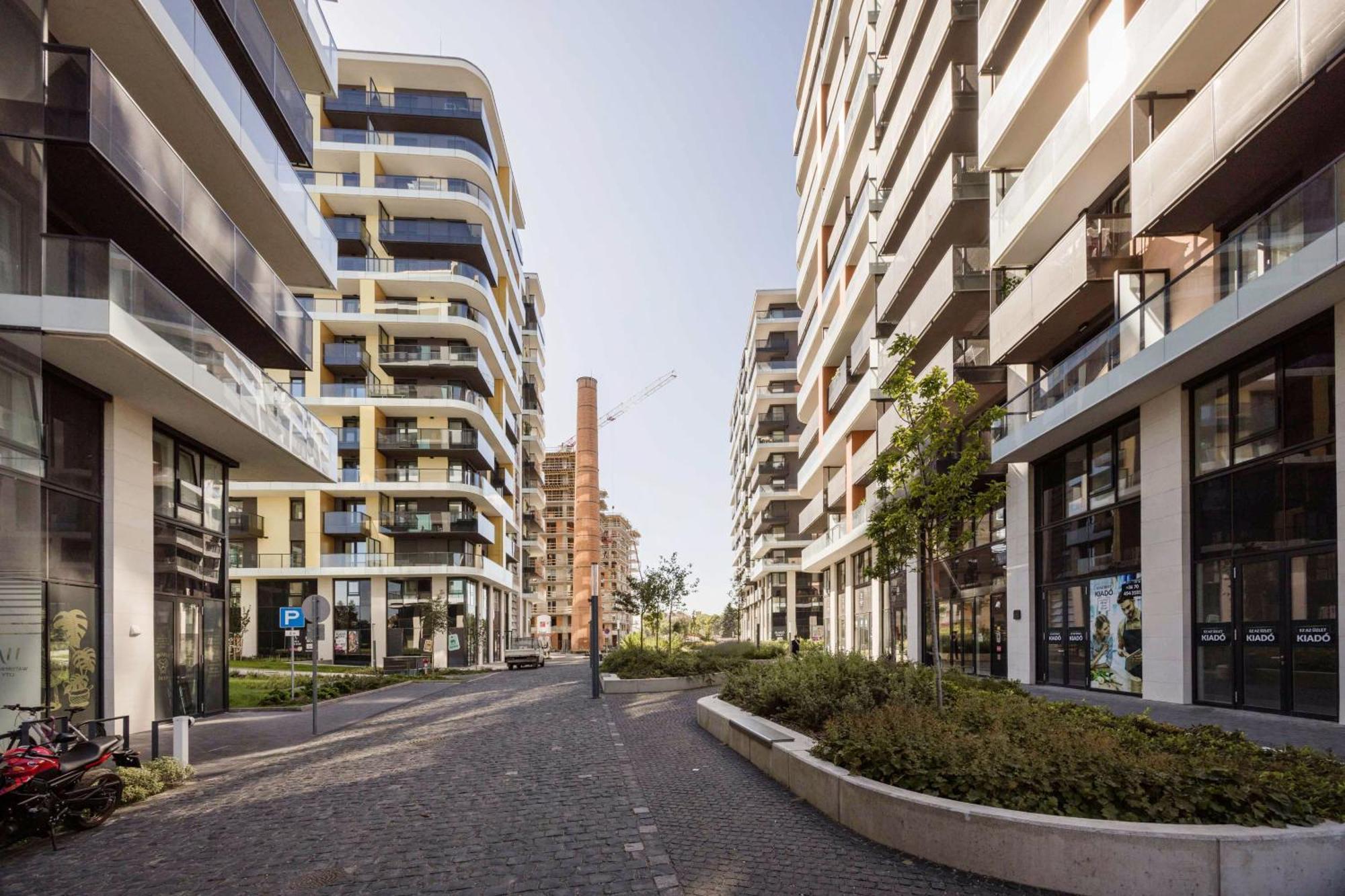 Modern Riverfront Apartment With Free Parking Budapeste Exterior foto